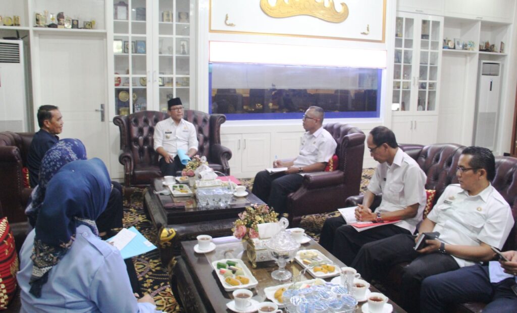 Walikota Metro Wahdi Audensi Dengan RRI Lampung