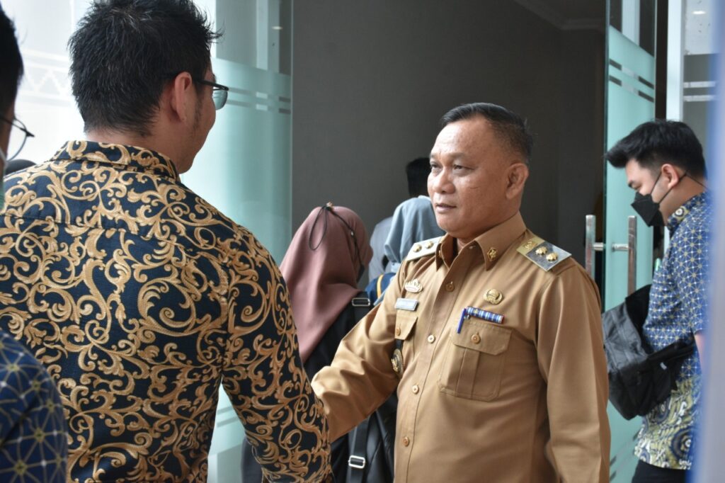 Wakil Walikota Metro dan Para Penyalur CSR Kunjungi Layanan di Mall Pelayanan Publik