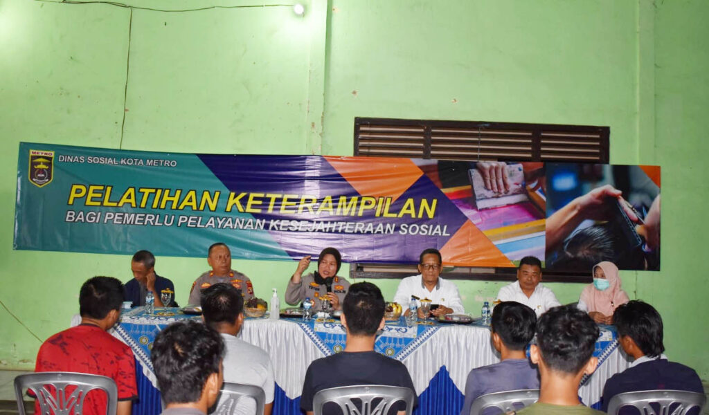 Dinas Sosial Gelar Pelatihan Sablon dan Potong Rambut Bagi Kelompok Minoritas