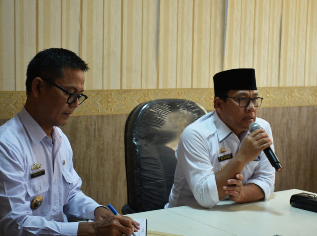 Walikota Metro : Kepada Para Kepala Dinas Yang Baru Agar Selalu Menjaga Keharmonisan Dalam Organisasi