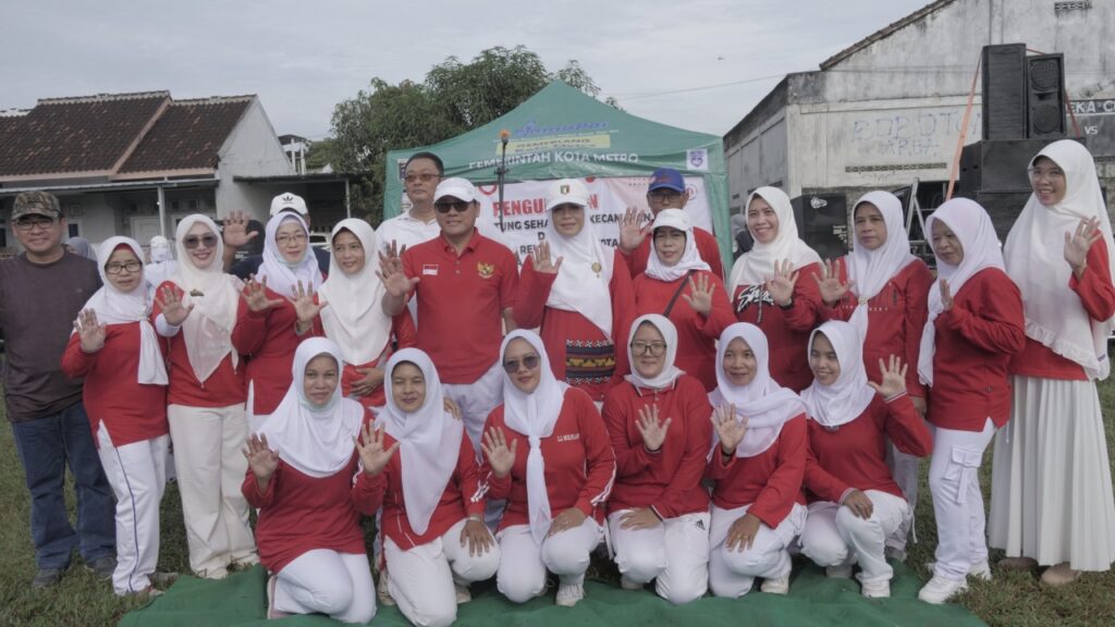 Walikota Metro Ikuti Giat Pasar Tani Agro Ceria Sekaligus Kukuhkan KJS dan KJP se Kota Metro
