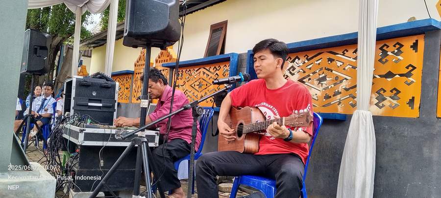 Akbar Zaelani si Gitar Tunggal Tampil Memukau