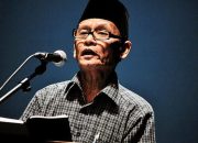 Makna Mendalam Puisi Menyandarkan Diri ke Pilar: Analisis Hermeneutik